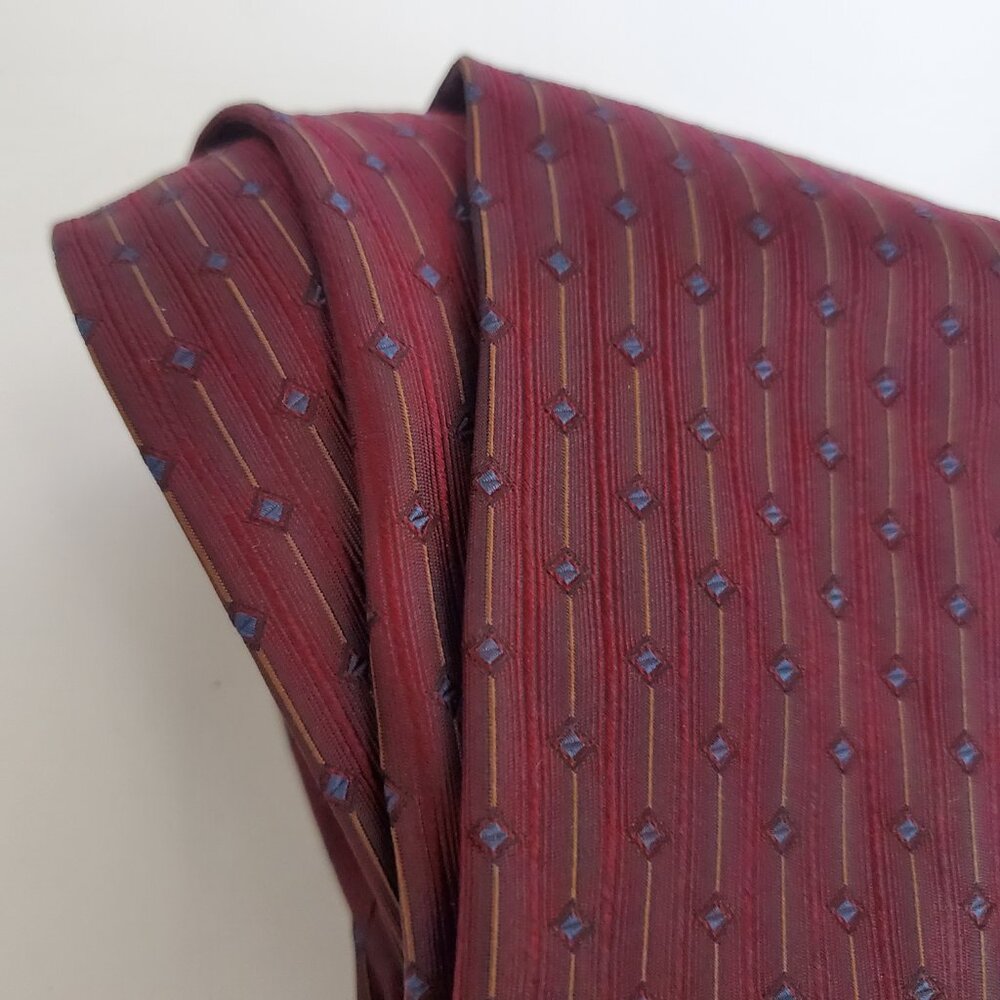 100% SILK KOLTE ITALY Men' Suit Neck Tie Handmade Burgundy Red Blue Geo Striped